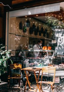 Strumenti per bar, Vetrine bar da banco: fidelizzazione ed estetica