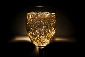 Cocktail con champagne